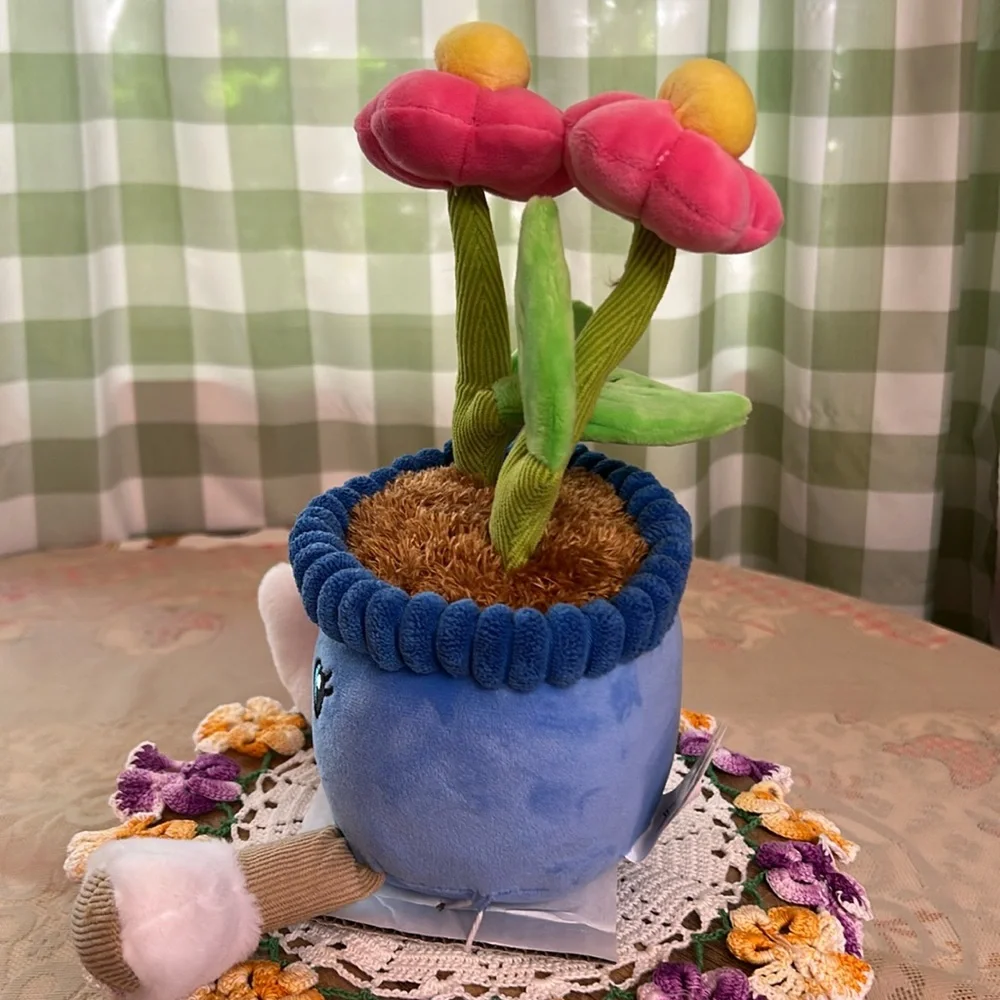 Plush Faux Flower Blossoms Happy Plant Weighted Bottom Ultra Soft Whimsical NEW